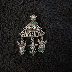 Christmas brooch sale
Christmas Tree Pin with floating angels